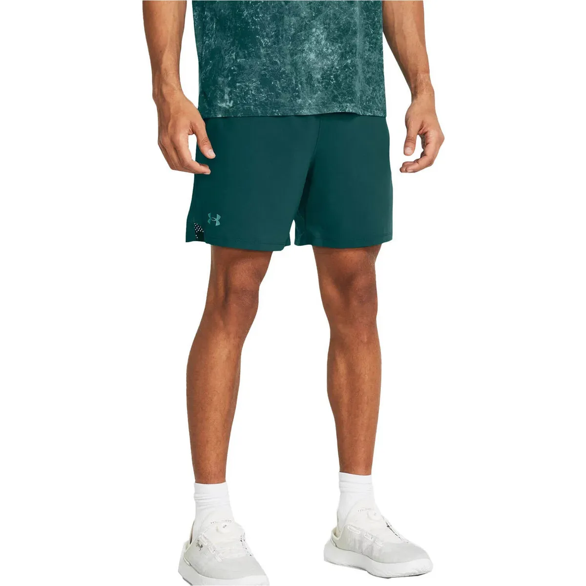 UA Vanish Woven 6in Shorts